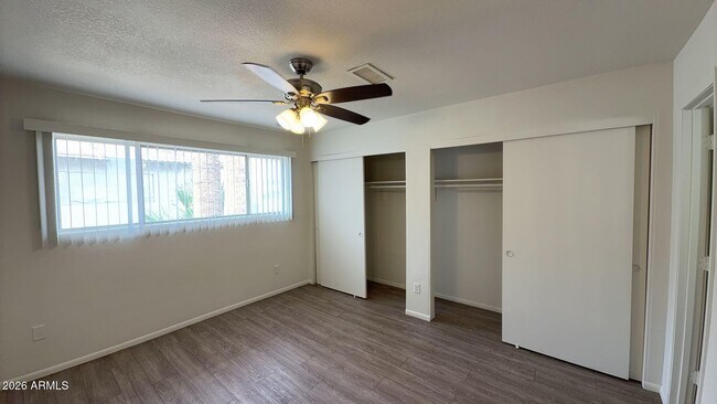 Building Photo - 4418 N 53rd Ln