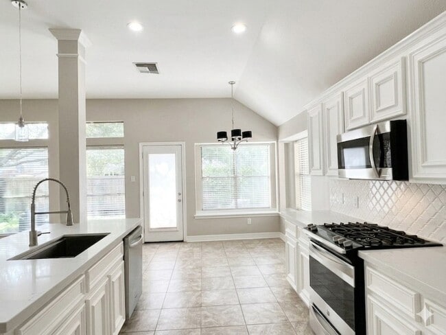 Building Photo - 3207 Ivy Bend Dr