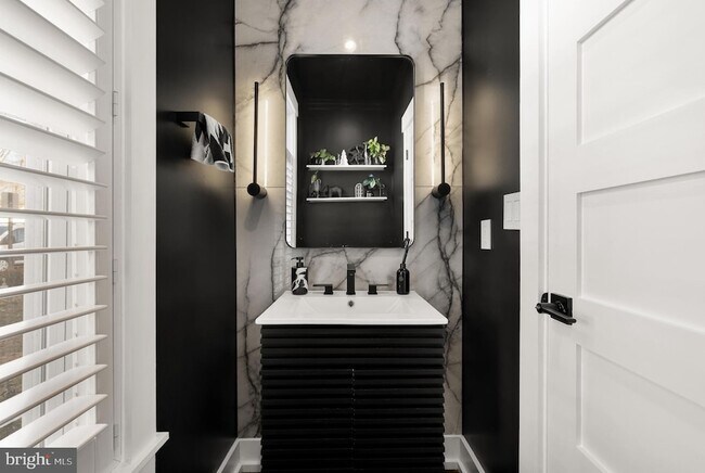 Building Photo - 4240 34th St