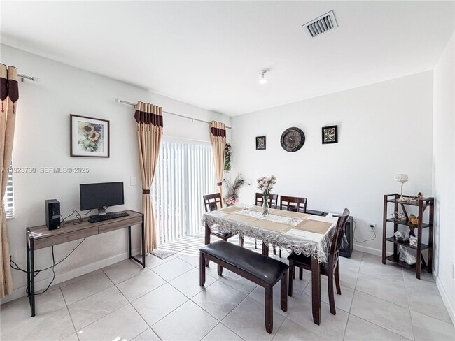 Building Photo - 11962 SW 247th Ter