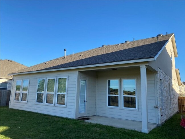 Building Photo - 4628 Katherine Dr