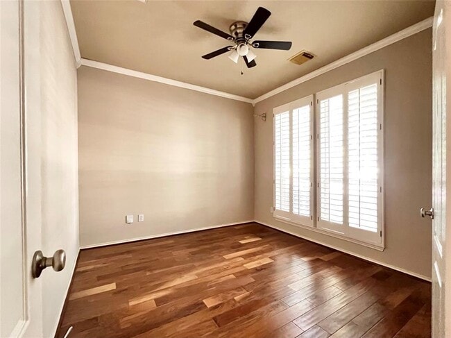 Building Photo - 2609 Century Park Blvd