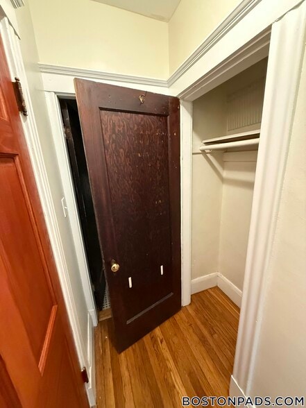 Building Photo - 349 Pleasant St