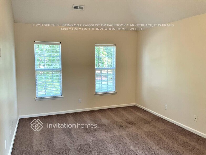 Building Photo - 9426 Olivia Ln