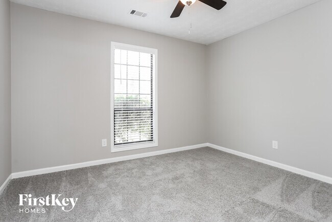 Building Photo - 231 Northbridge Dr