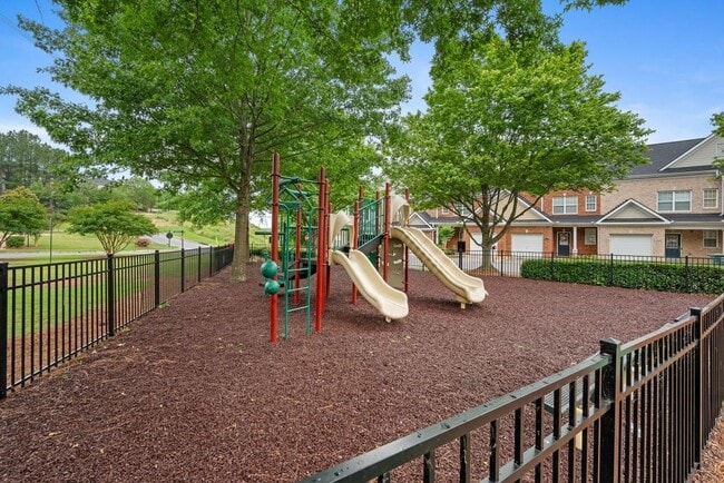 Building Photo - 1651 Ridenour Pkwy NW