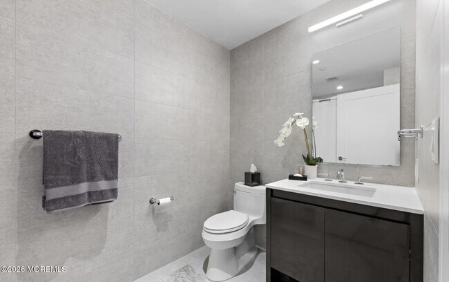 Building Photo - 15 Morris Ave