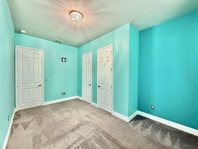 Building Photo - 6414 Salt Creek Ave