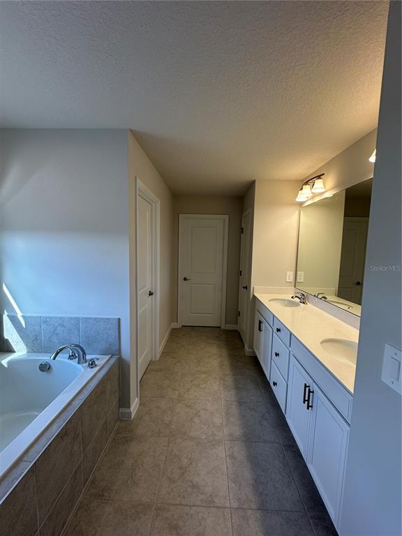 Building Photo - 3785 Blue Mountain Wy