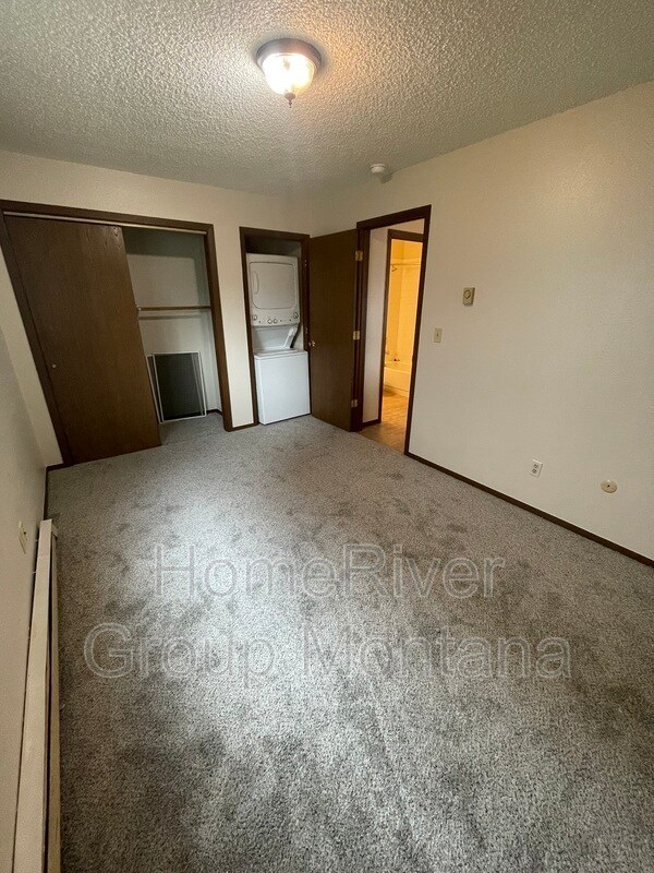 Building Photo - 1345 S 2nd St W