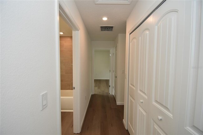 Building Photo - 14 Powder Ln