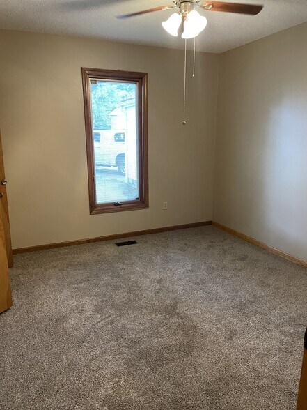Bedroom 1 - 15120 S Blackfeather Dr