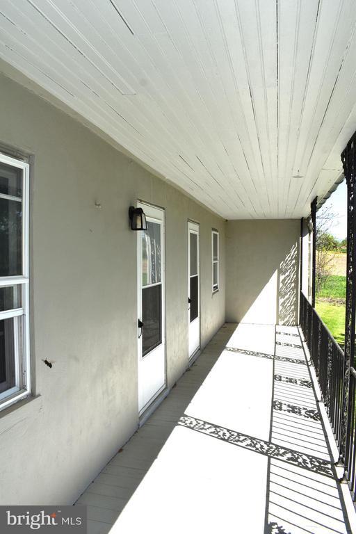 Building Photo - 12979 Buchanan Trail W