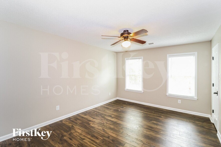 Building Photo - 3380 Bluebridge Ln