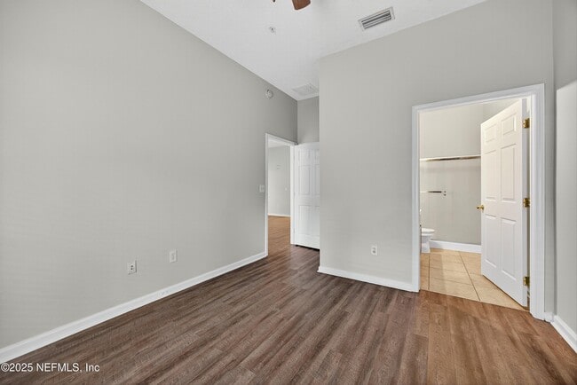Building Photo - 7047 Deer Lodge Cir