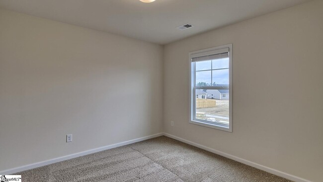 Building Photo - 16 Corsica Ct