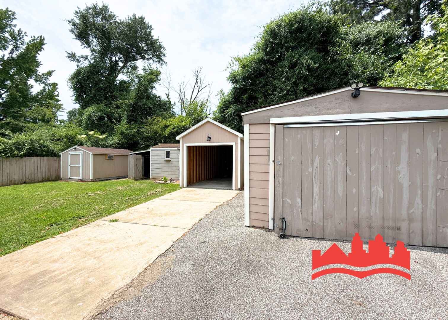 Building Photo - Fully Renovated 3BR/1BA Home