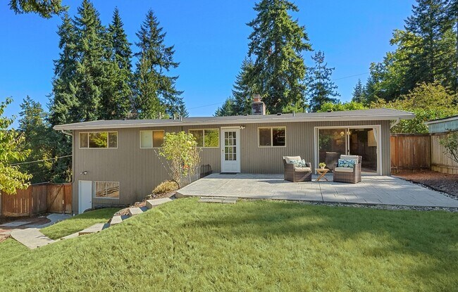 Building Photo - 12634 SE 30th St