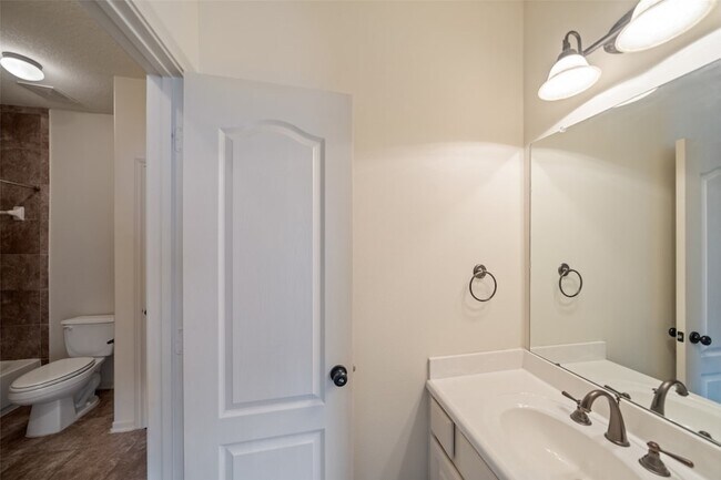 Building Photo - 14318 Red Creek Cove Ln