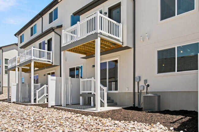 Building Photo - 4752 Heartwood Rd