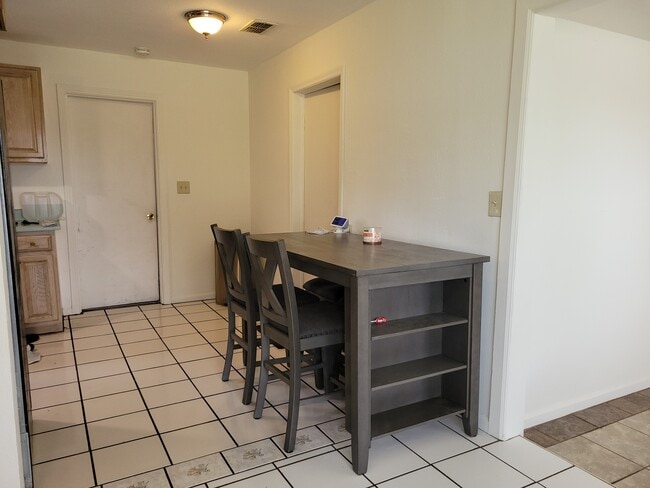 Building Photo - 2701 47th Ave N