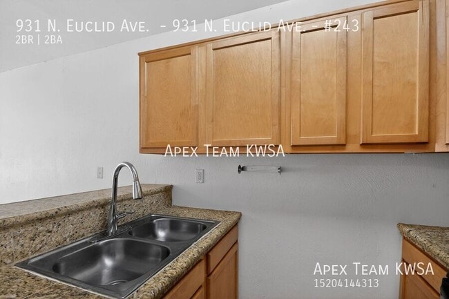 Building Photo - 931 N Euclid Ave