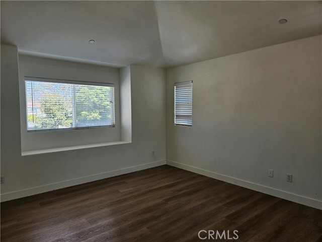 Building Photo - 8598 Belmont St