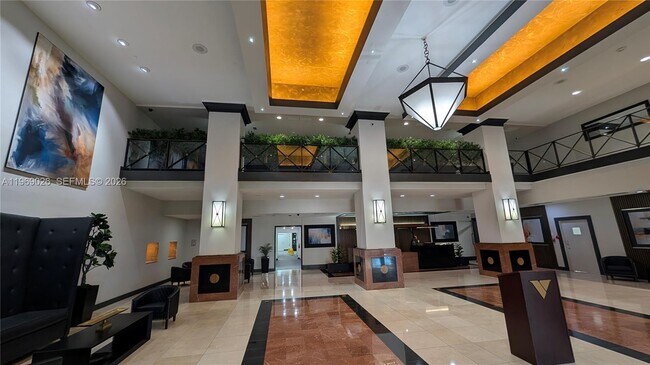 Building Photo - 555 NE 15th St