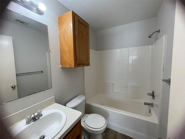 Building Photo - 5217 Calloway St