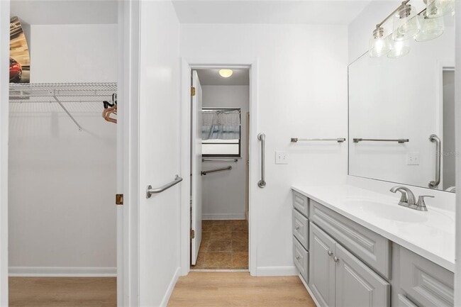 Building Photo - 8479 NW 38th Dr