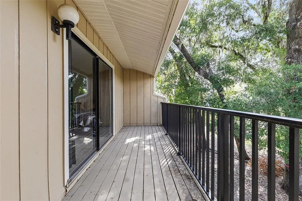Master bedroom balcony - 507 NW 39th Rd