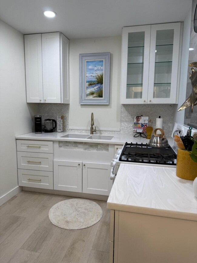 Building Photo - 15 N Ocean Breeze