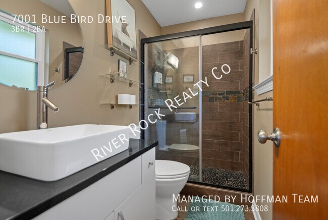 Building Photo - 7001 Blue Bird Dr