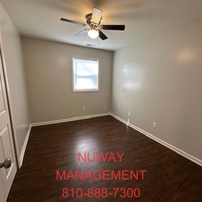 Building Photo - AVAILABLE NOW - 3 bedroom house in Grand Blanc