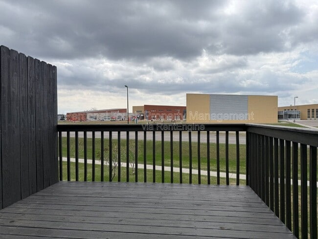 Building Photo - 1143 39th Ave S