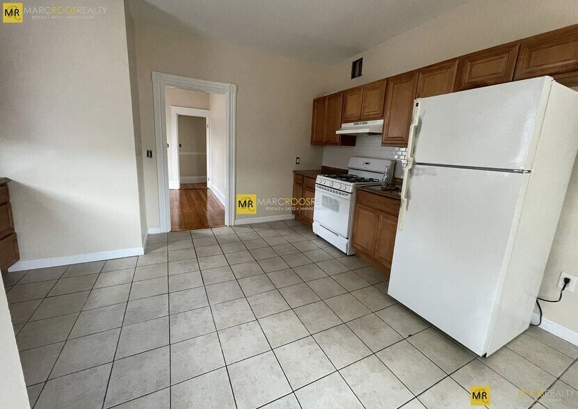 Building Photo - 78 Summer St