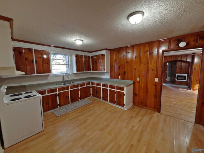 Building Photo - 45 Union Rd