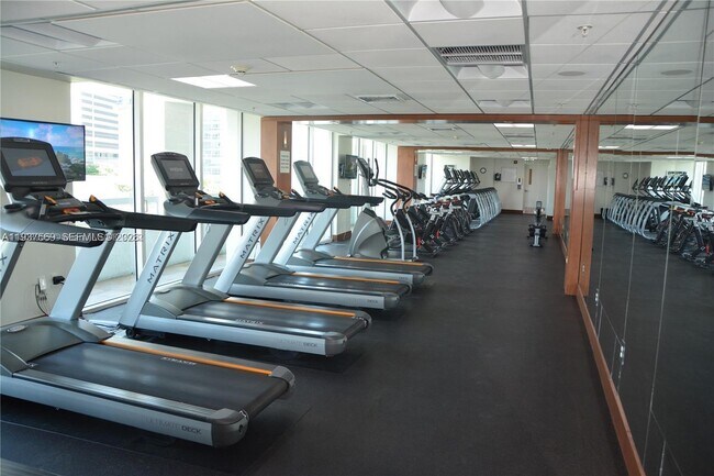 Building Photo - 31 SE 5th St