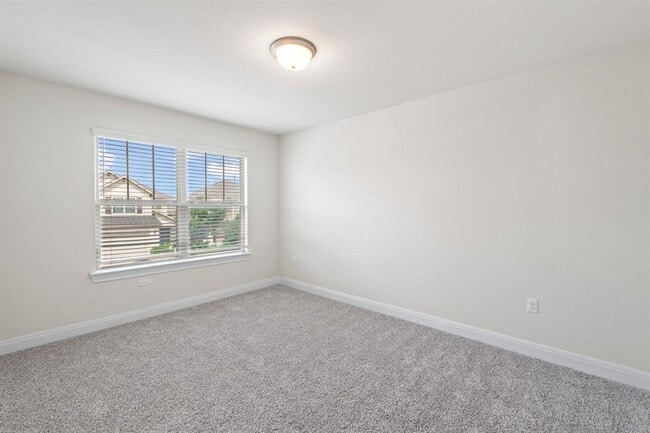 Building Photo - 14011 Hedera Dr