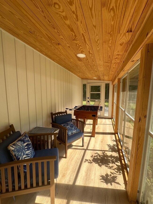 Building Photo - This FULLY FURNISHED ALL INCLUSVIE HOME IS...