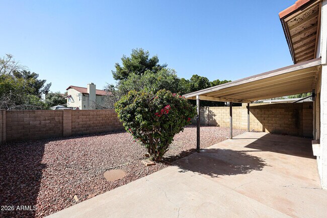 Building Photo - 5013 W Evans Dr