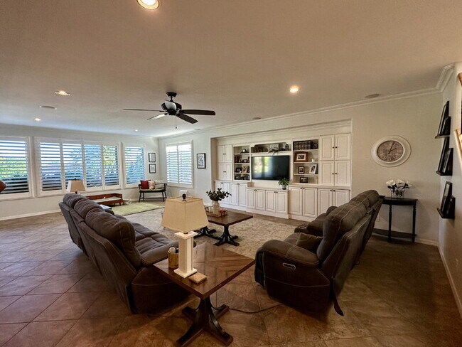 Building Photo - 4307 S Kimberlee Dr