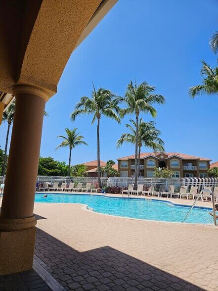 Building Photo - 15590 Ocean Walk Cir