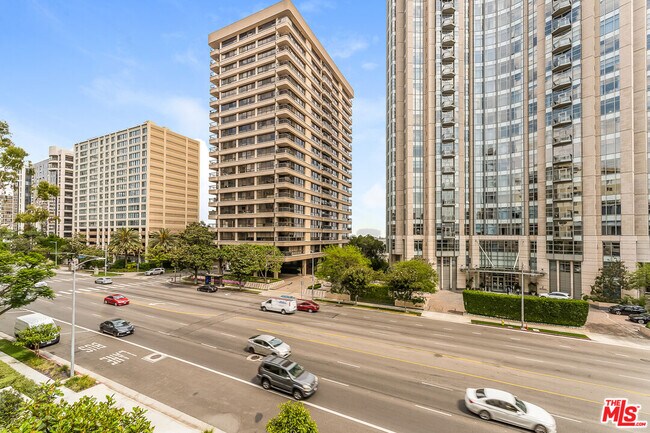 Building Photo - 10777 Wilshire Blvd