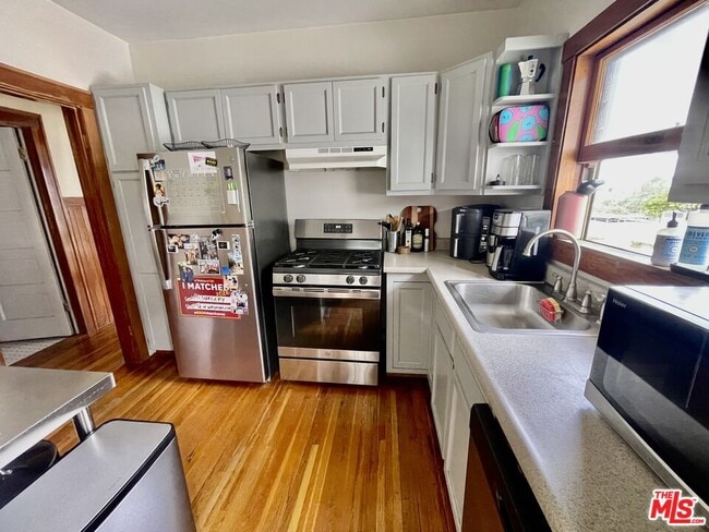 Building Photo - 1412 Calumet Ave