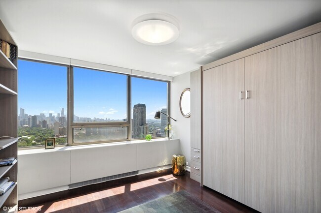 Building Photo - 2800 N Lake Shore Dr