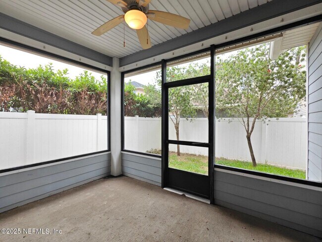 Building Photo - 6176 Casterbridge Rd