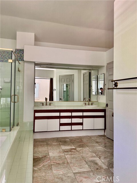 Building Photo - 1000 Calle Allegre