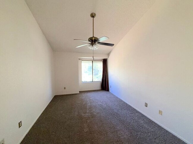 Building Photo - Rollin' on the River - Top Story Riverfront Condo