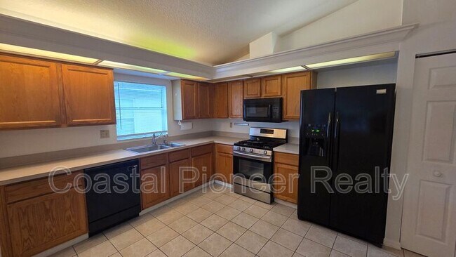 Building Photo - 1731 Wakefield Dr